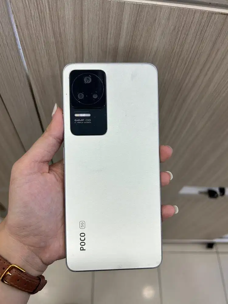 Poco f4 8/256gb