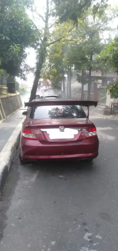 Di jual    murah meriah mobil Honda city idsi  tingal pakai dlm,luar
