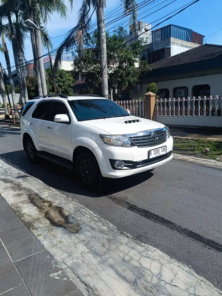 Fortuner 2.5 G AT VNT Turbo (Diesel) 2015