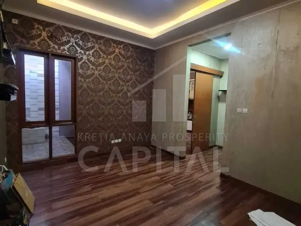 HUNIAN TERAWAT DESAIN KLASIK CLUSTER CHERRY FIELD BUAH BATU BANDUNG