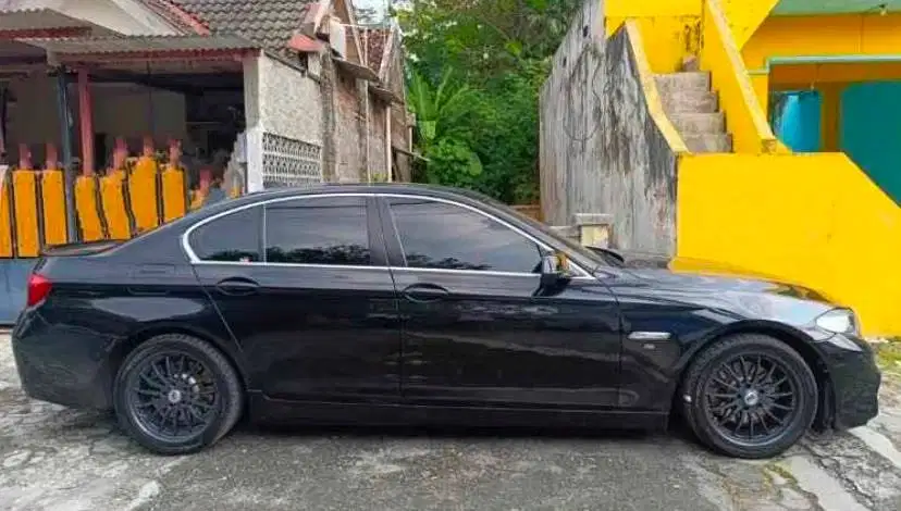 BMW F10 N52 523i Luxury ( 6 silinder )