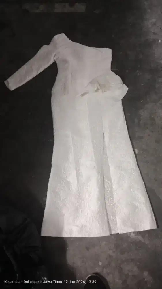 Baju bekas wanita