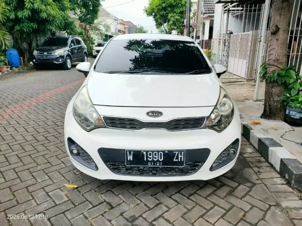 Kia new Rio 1.4 SE m/t 2012 bisa kredit