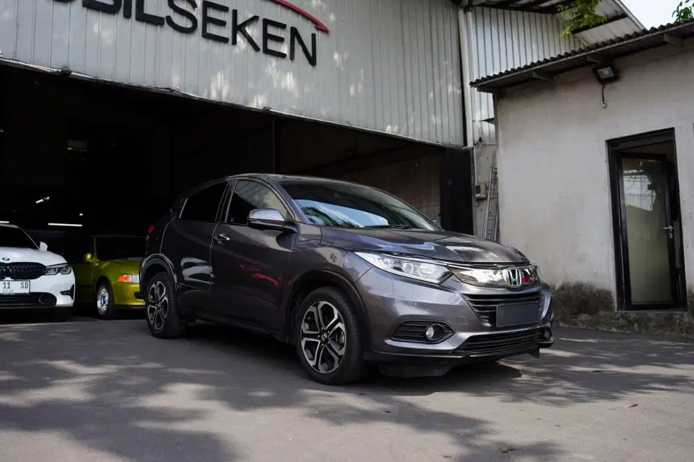 HR-V E CVT 2020 ABU-ABU