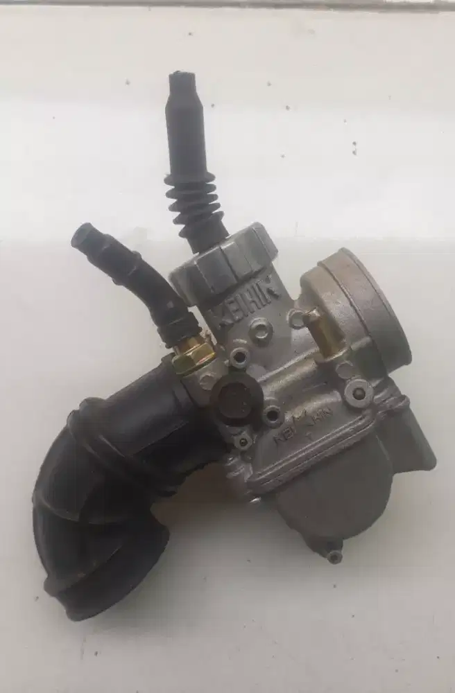 Karburator PE 24