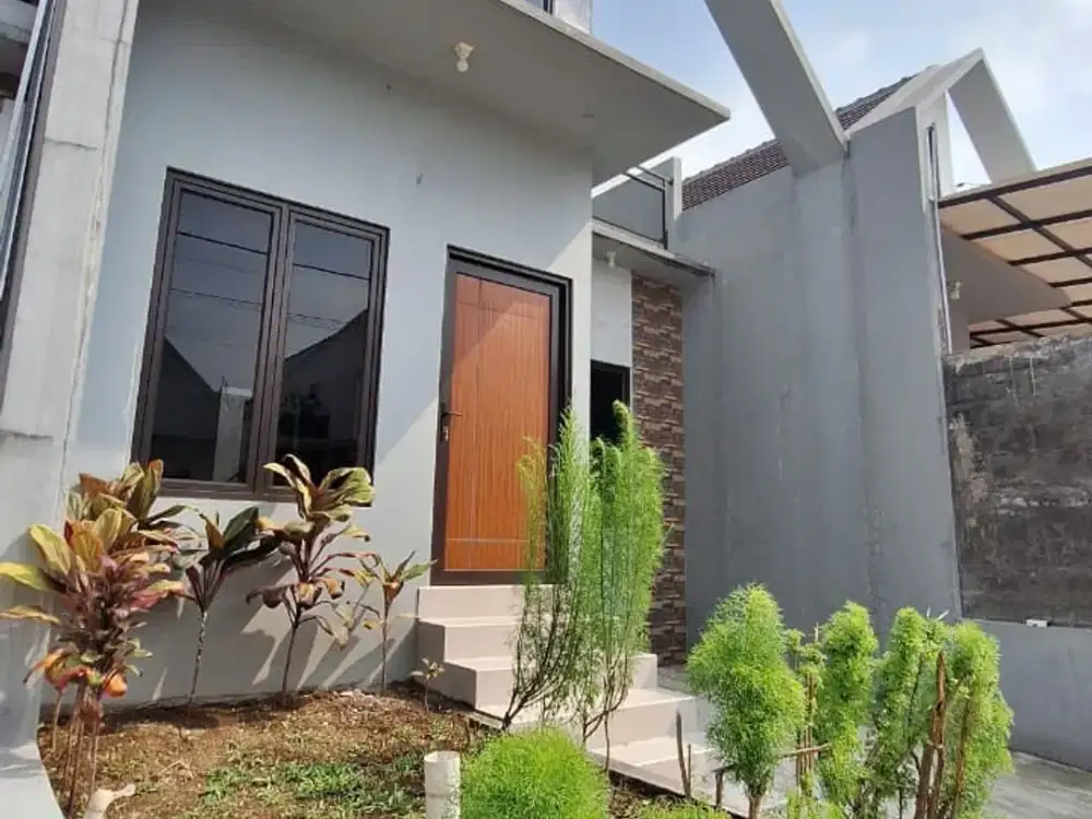 RUMAH MEWAH STRATEGIS DEKAT SITU TAMANSARI