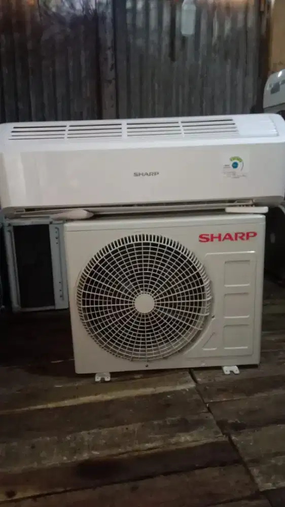 Dijual ac second merk sharp full ori terima dingin tt juga bisa