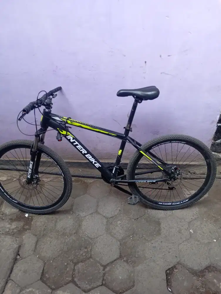 Sepeda gunung/Mtb interbike ukuran 26.5 inc bekas pemakaian 1 bulan