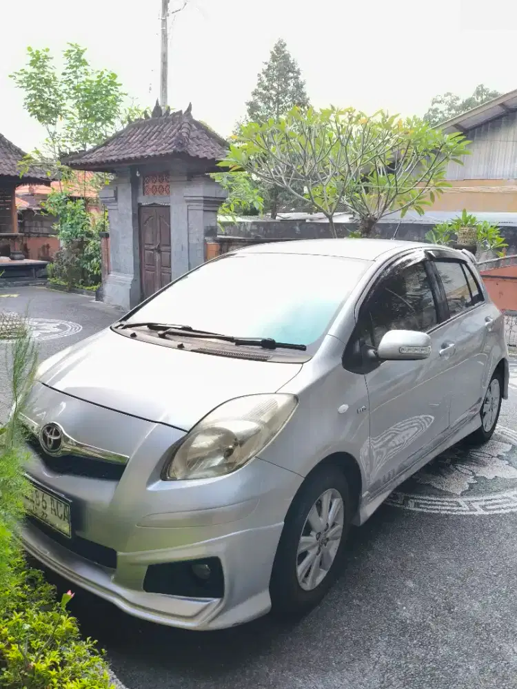 Yaris matic 2011 akhir