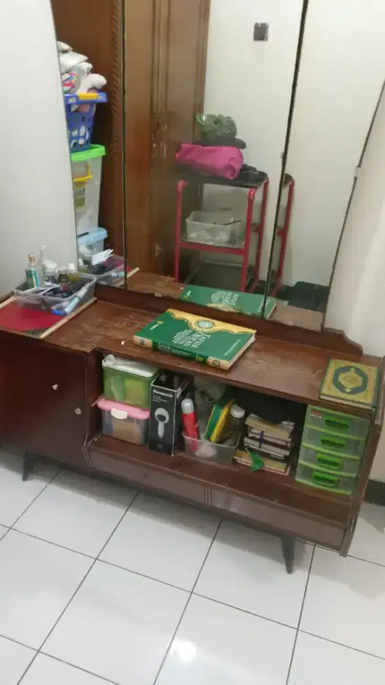 Meja Rias Kayu Jati