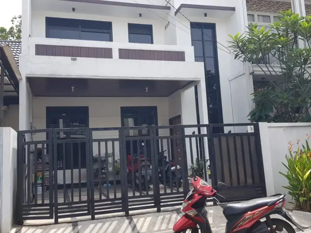 Rumah Full Renovasi di Galaxy Bekasi