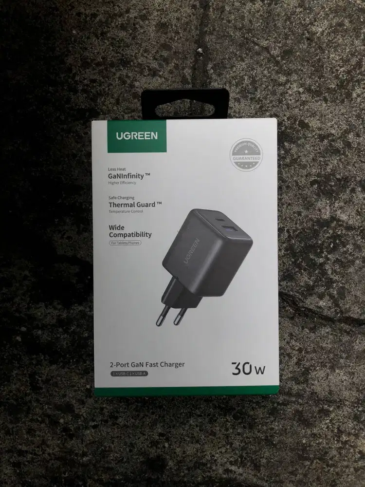 UGREEN Adaptor GaN N Series Dual Port USB-C + USB-A 30W - 65014/65015