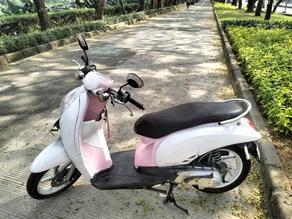 HONDA SCOOPY 2011 MOTOR SEHAT SIAP PAKAI LANGSUNG