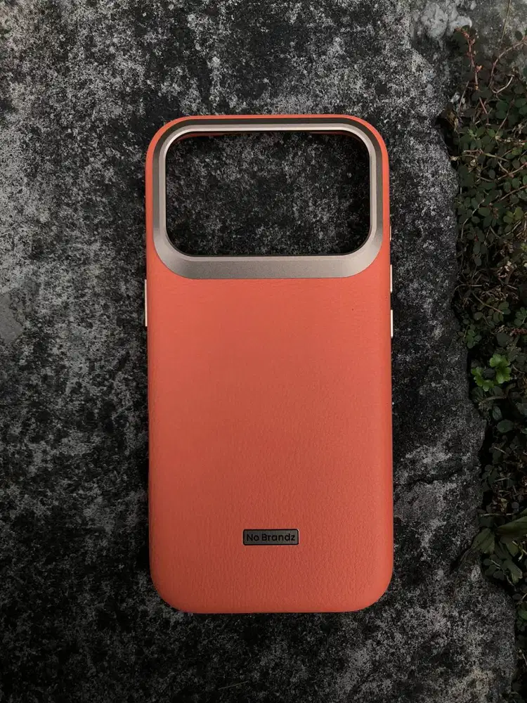 No Brandz Grand Lux Magnetic Leather Case iPhone 17 Pro