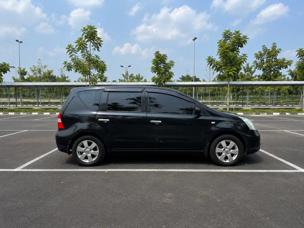 Nissan Livina 2010 1.5 XR Matik