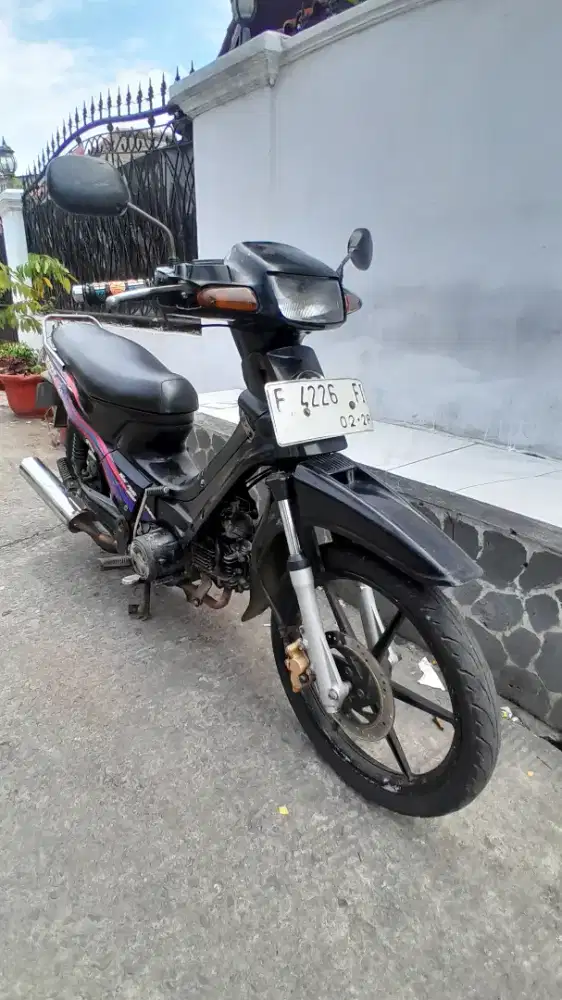 Bismillah jual kawasaki kaze r thn 97
