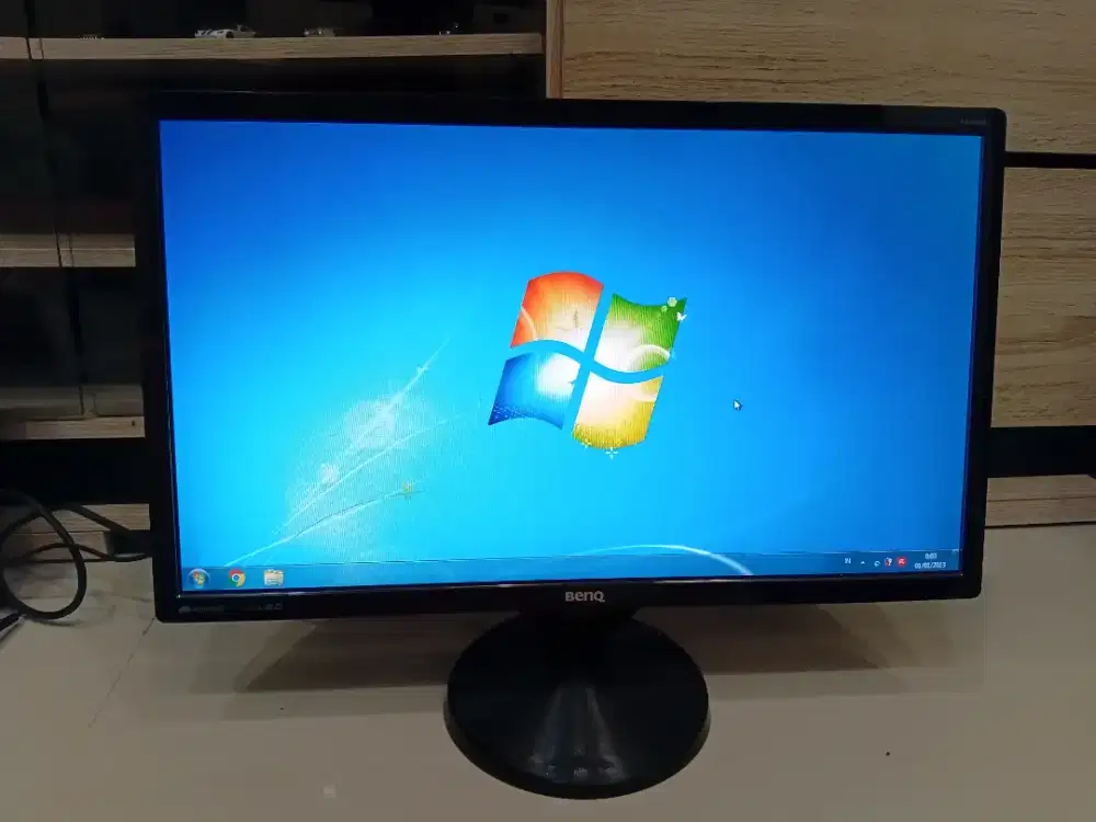 Jual monitor BenQ VW2245