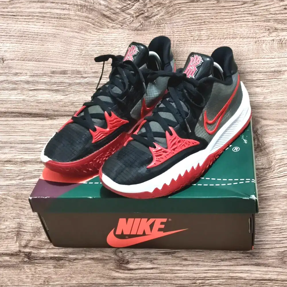 Sepatu Nike Sport