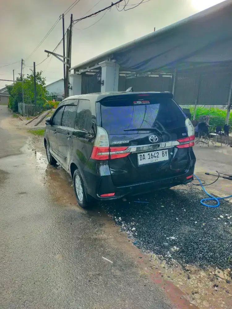 Bismillah dijual  santai sabil dipakai Avanza G Feclith 1,3 cc 2019