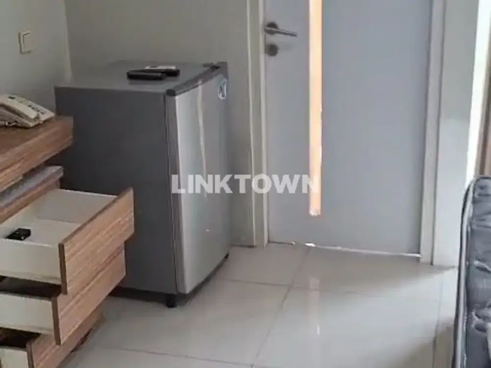 Disewakan Unit Apartemen Type Studio Full Furnish di The Square Dekat Univ Petra
