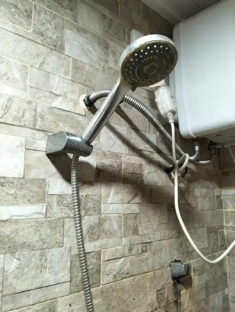 Shower, kloset,wastafel dll 1 set