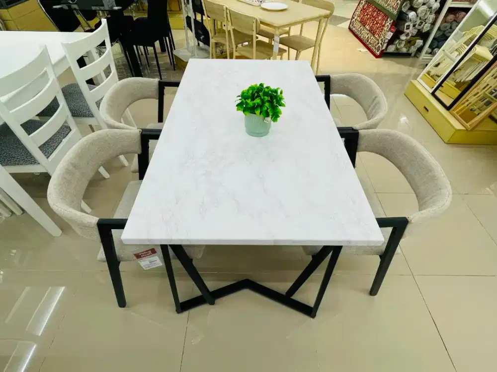 Set Meja Makan Harper White