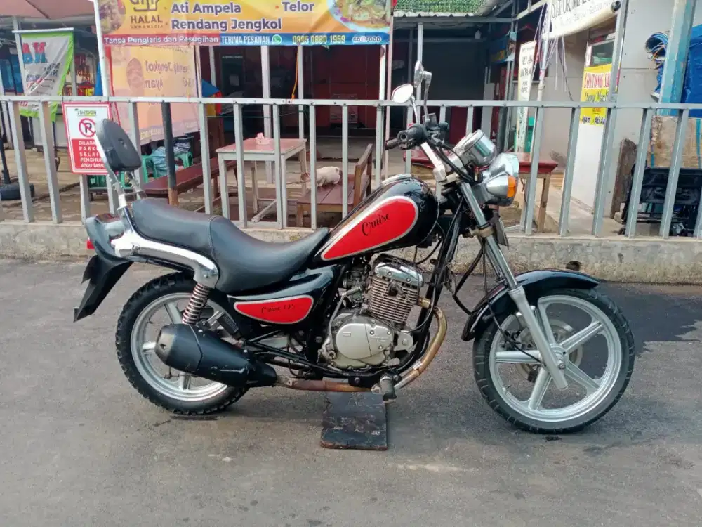 Hyosung Cruise 125