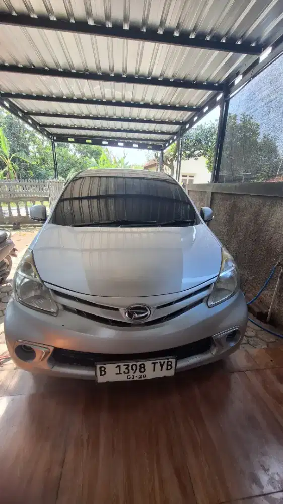 Daihatsu Xenia Tipe M 1.0