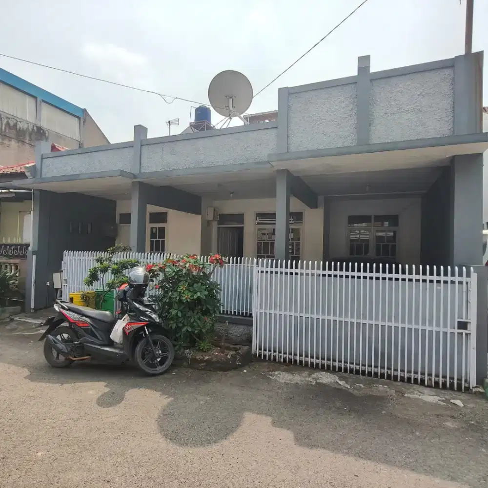 DIJUAL CEPAT BUTUH MENDESAK RUMAH SI KOMPLEK PADASUKA CIMAHI