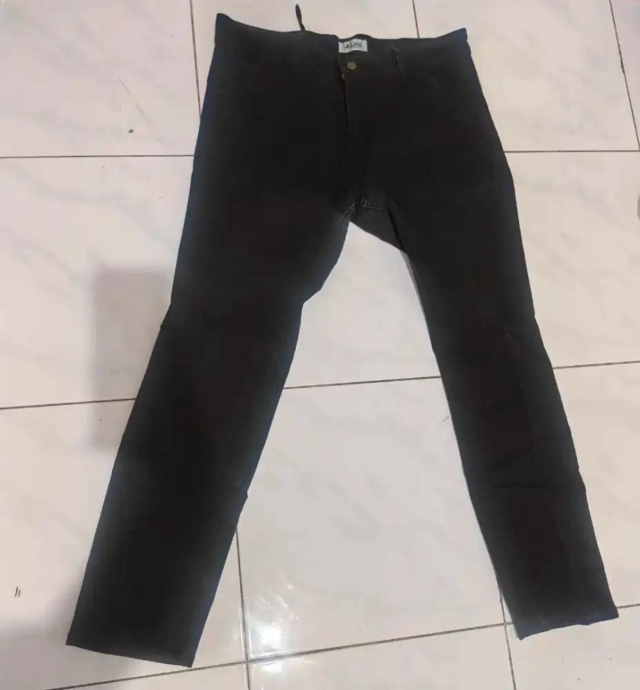 Celana pria brand Lois ori