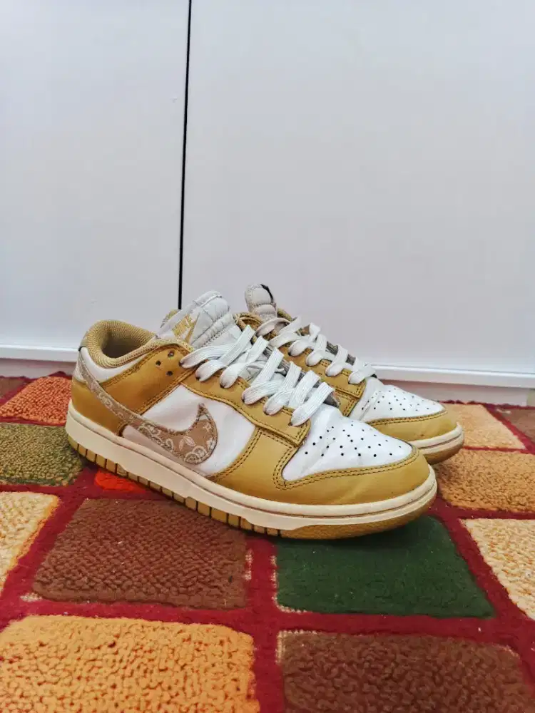 Nike dunk barley paisley