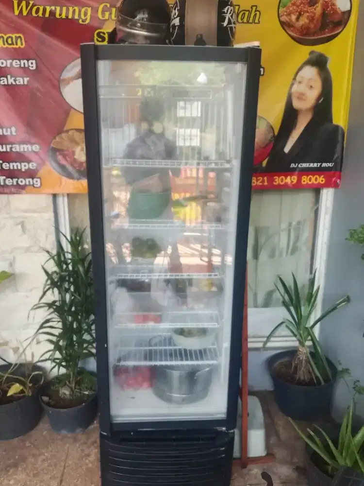 Dijual cepat showcase cooler