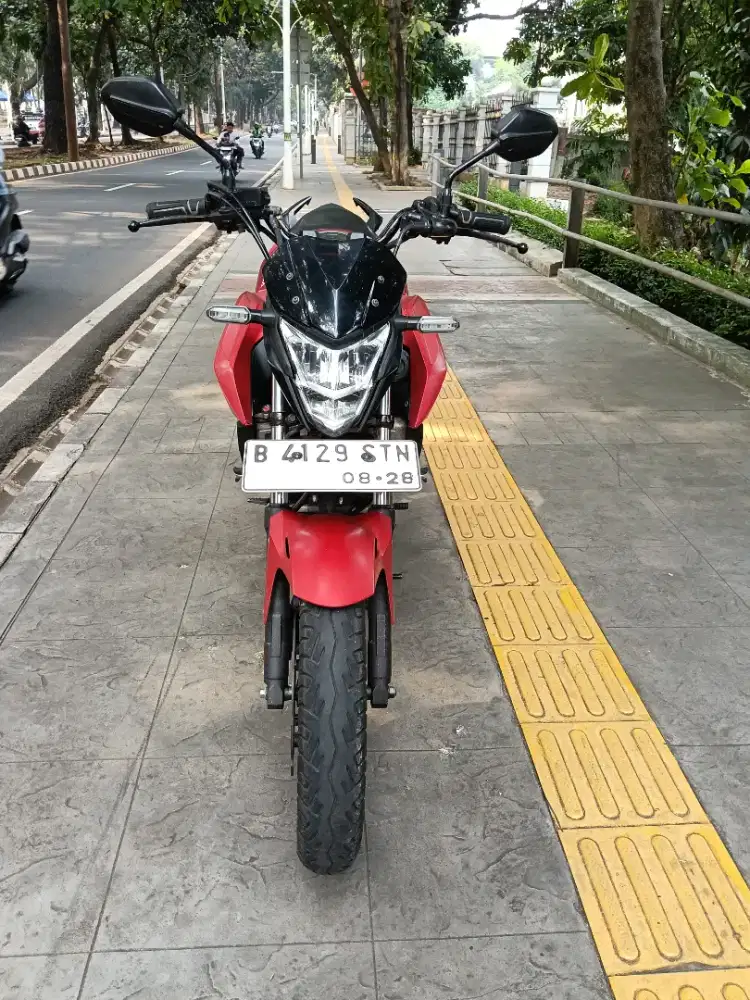 DIJUAL CASH NEW HONDA CB 150R THN 2018 PJK IDUP SIAP PAKAI