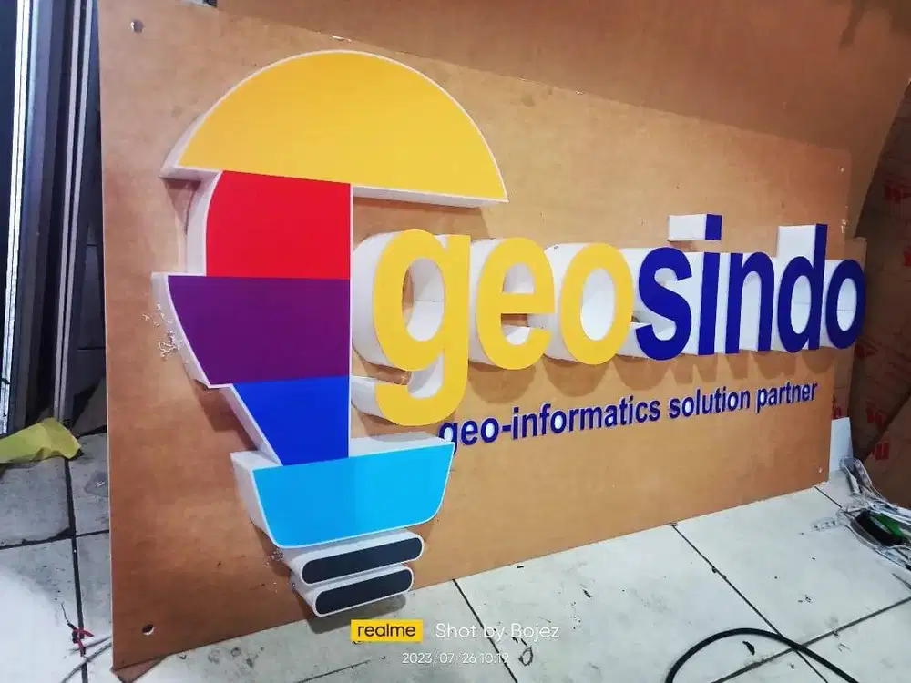 NEON BOX, PAPAN REKLAME, HURUF TIMBUL, NEON FLEX, DISPLAY AKRILIK DLL