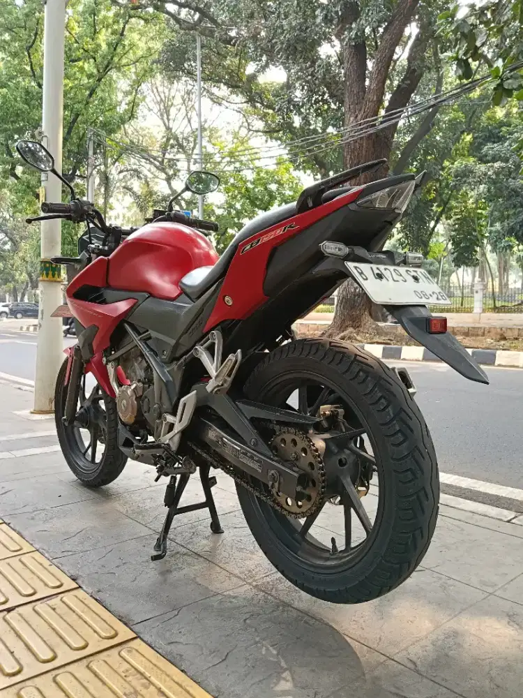 DIJUAL CASH NEW HONDA CB 150R THN 2018 PJK IDUP SIAP PAKAI