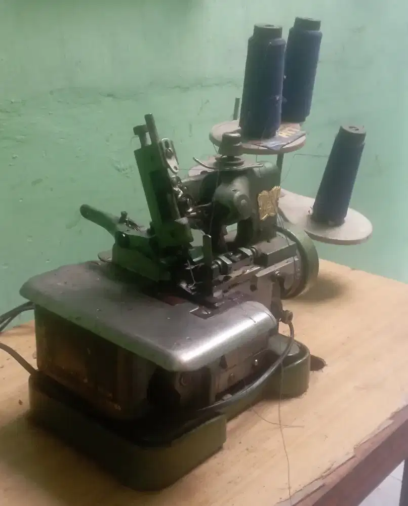Mesin jahit pinggir / obras merk butterfly