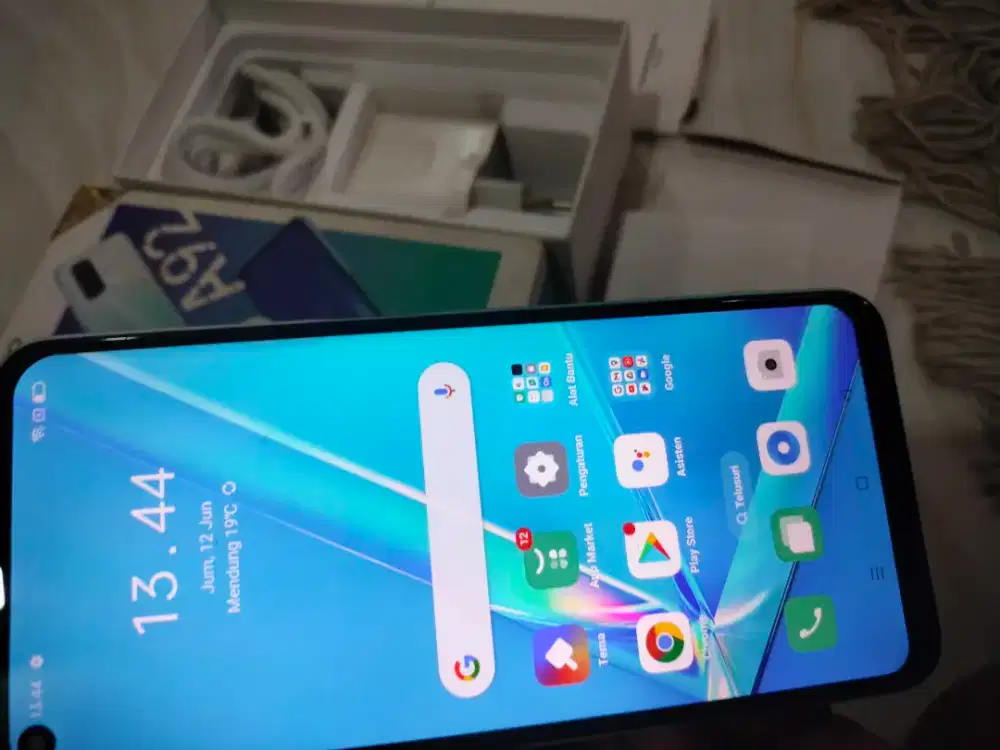 Oppo A92 (8+5/128)lkp cas ori normal semua cuman finger aja gk bs.PASS