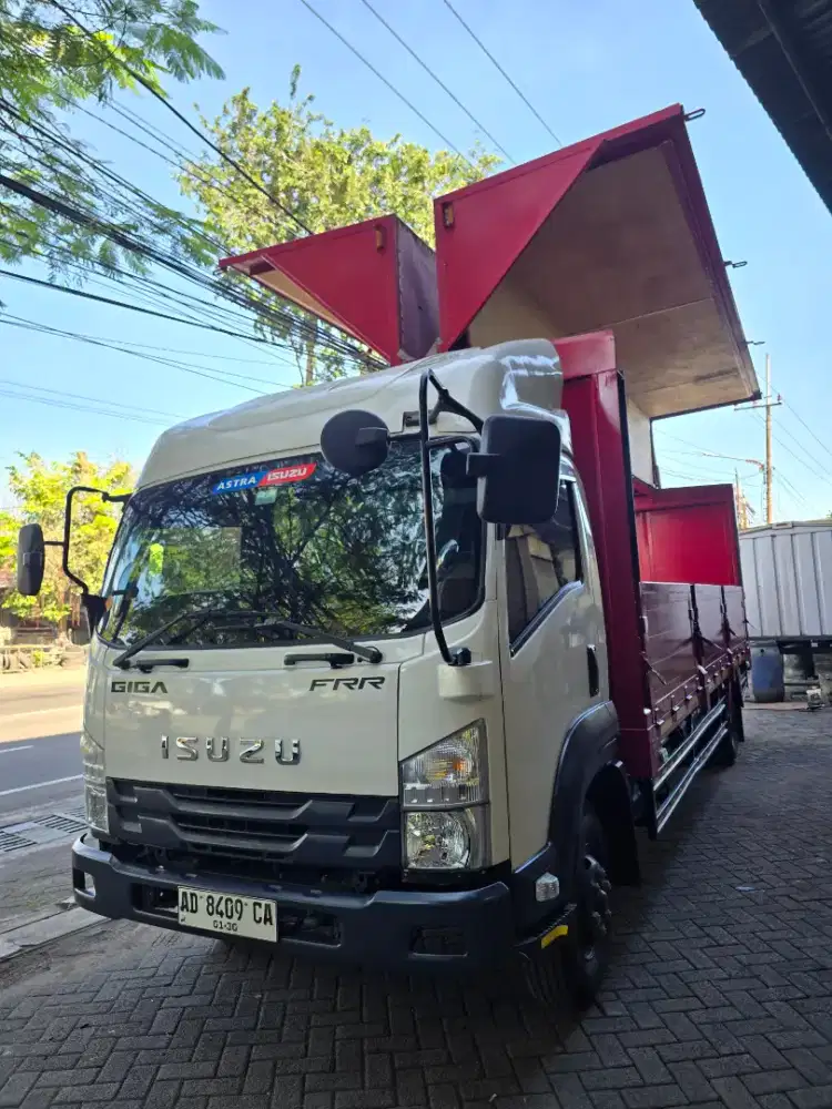 FS Isuzu Giga FRR 190PS Wing Box Elektrik 2024 Pmk 2025 Low Odo 18rban
