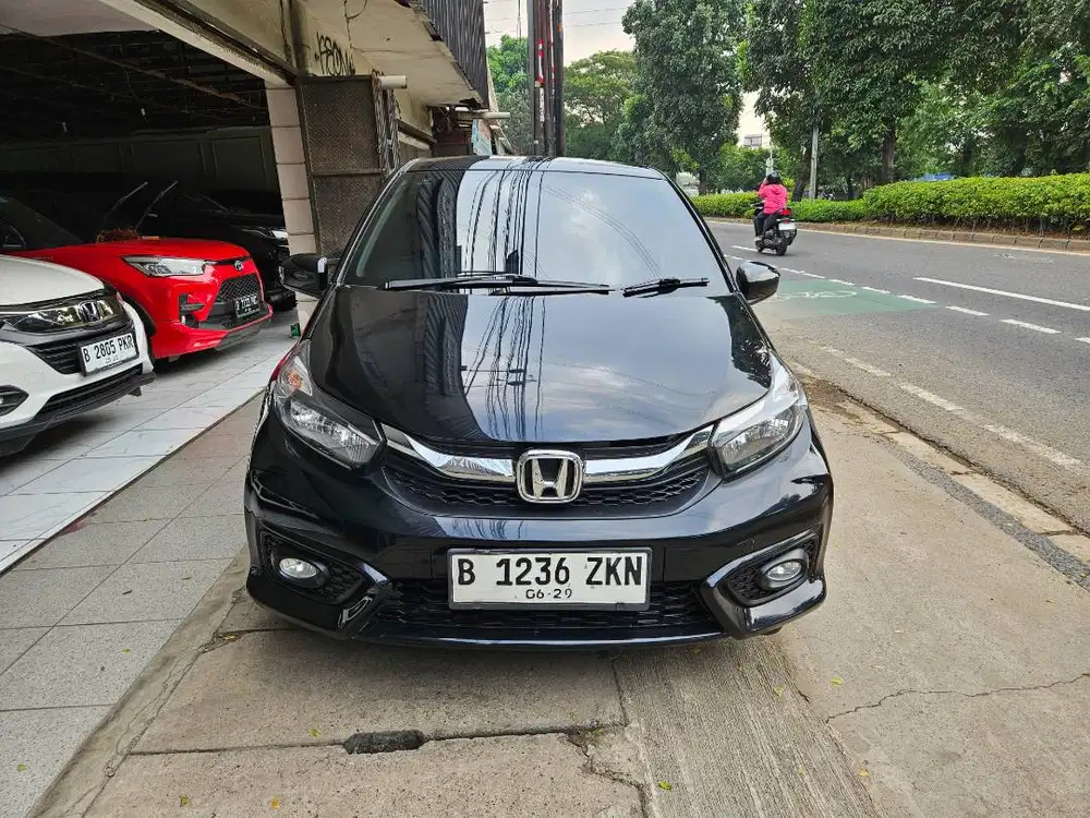 Honda Brio 1.2 E Satya Tahun 2019 Hitam Matic