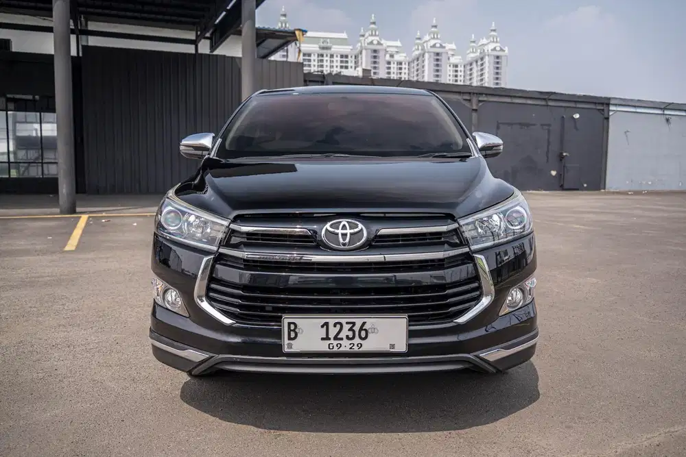 (NOPOL Blank) Toyota Innova Venturer 2018 Bensin plat blank