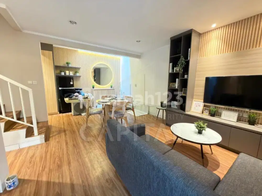 Rumah Cakep Fully Furnished di Summarecon Cluster Dayana