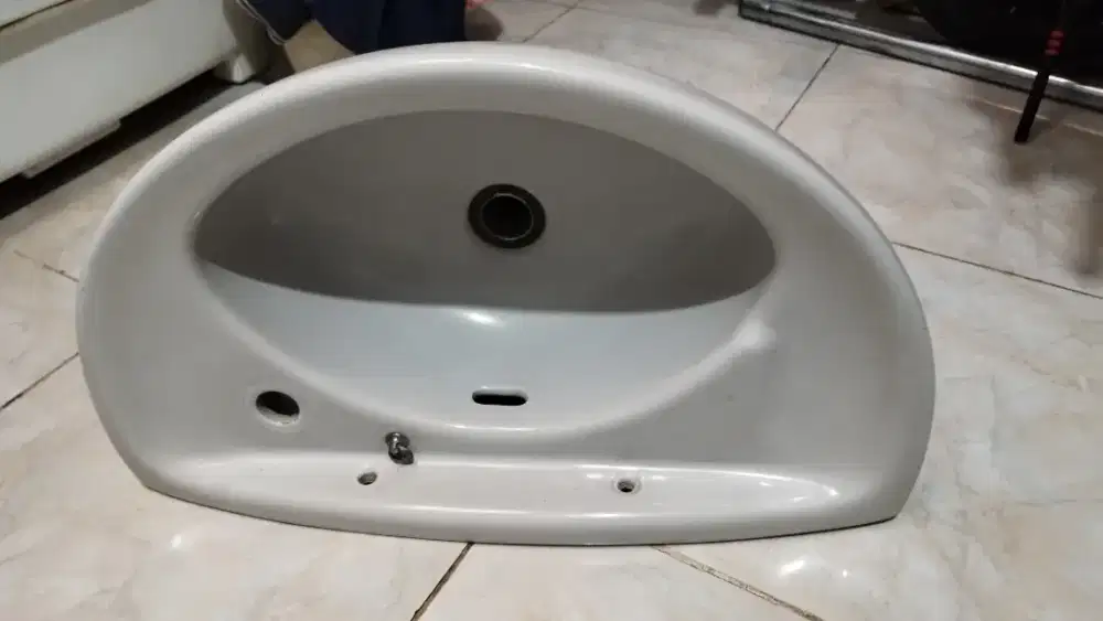 Wash taffle Toto sedang