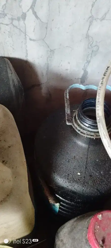 Oli motor bekas