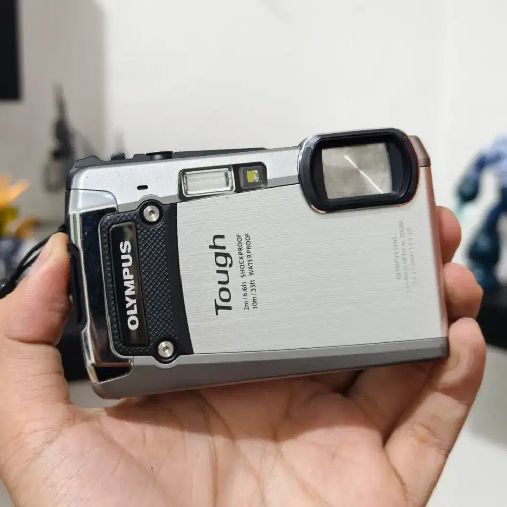 Kamera Digital Olympus Tough