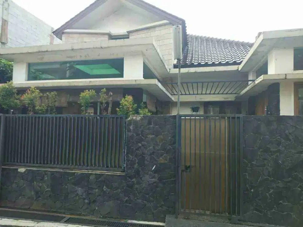 Rumah 2 Lantai Siap Huni Bebas Banjir di Cipete