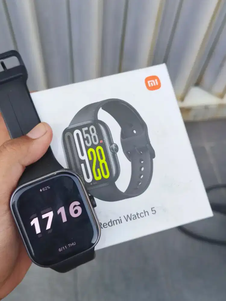 PRELOVED 
Xiaomi Redmi Watch 5 Reguler (bukan lite maupun active)
