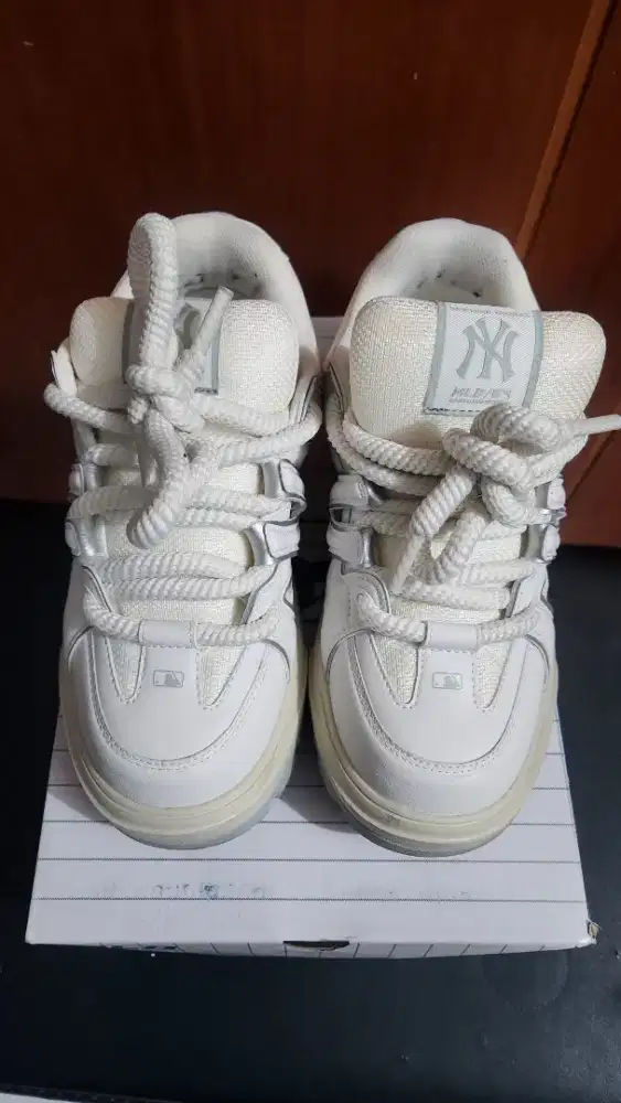 Jual Sepatu MLB size 7,5/42 mulus lengkap