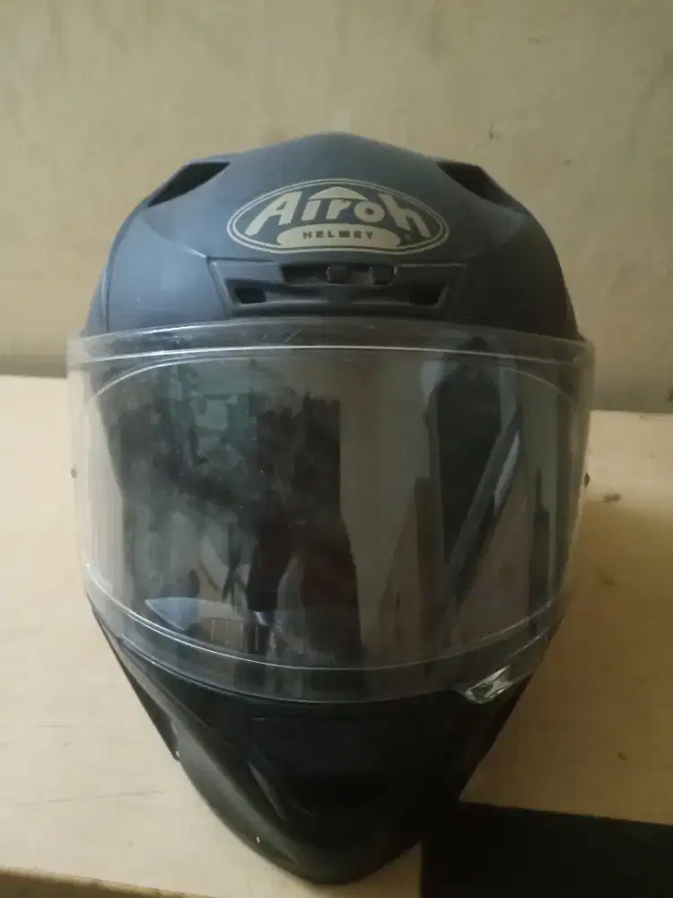 Jual helm airoh full set ujuran L/M
