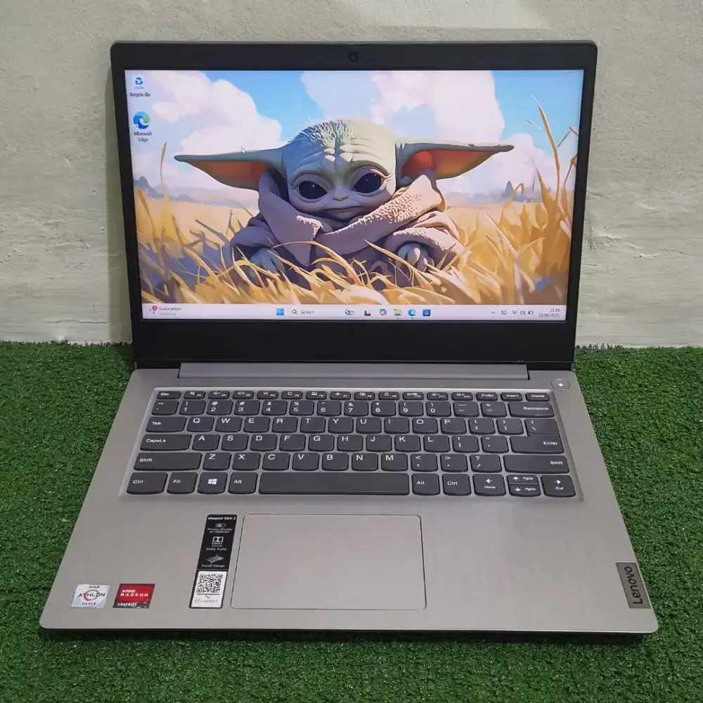 Laptop Lenovo Ideapad Slim 3 Athlon 8/256