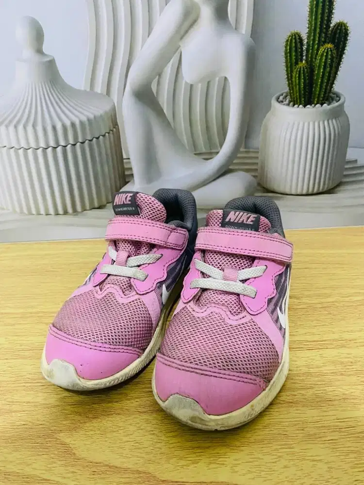 Preloved Sepatu Anak Nike Downshifter 8 Women